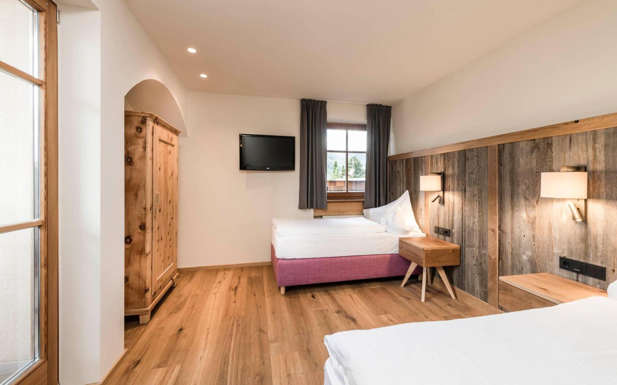 Mirabell Dolomites Hotel - Luxury Ayurveda & Spa Olang Buitenkant foto