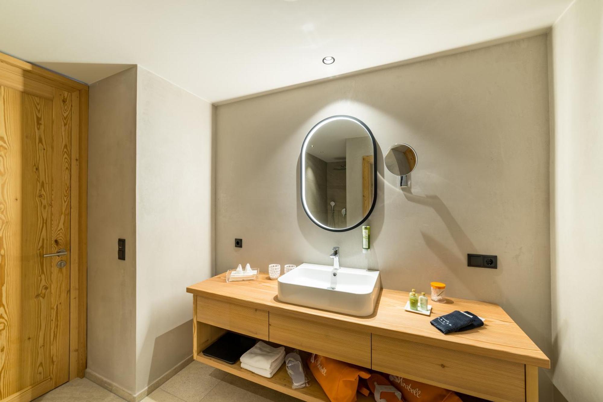 Mirabell Dolomites Hotel - Luxury Ayurveda & Spa Olang Buitenkant foto
