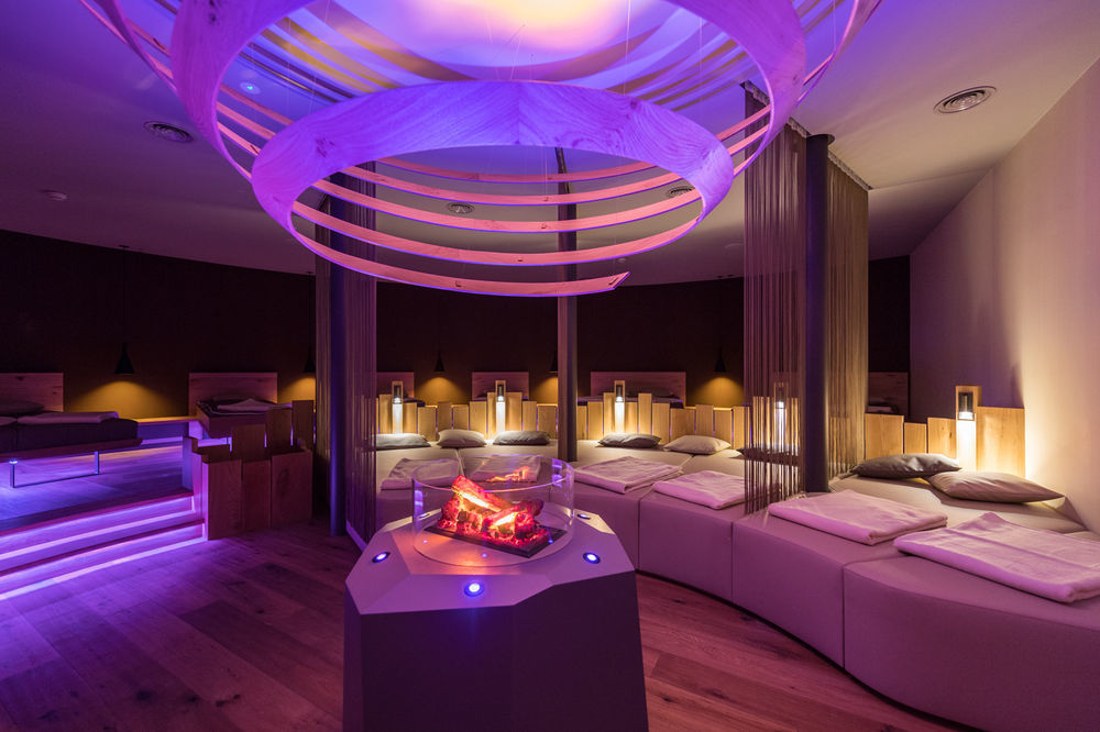 Mirabell Dolomites Hotel - Luxury Ayurveda & Spa Olang Buitenkant foto