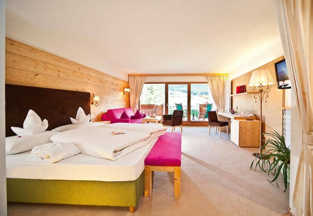 Mirabell Dolomites Hotel - Luxury Ayurveda & Spa Olang Buitenkant foto
